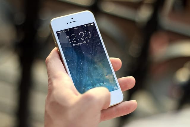 Online Services and Websites for Viewing Stories Without Authorization
